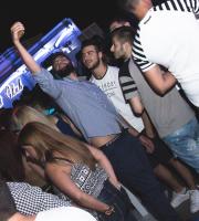 Βράδια Παρασκευής στο μοναδικό Yacht Club