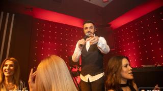 Όταν ο Κώστας Δόξας βρέθηκε στο stage του Fidele Night Club