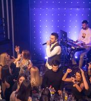 Όταν ο Κώστας Δόξας βρέθηκε στο stage του Fidele Night Club