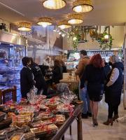 Το "Χωριό 1939" άνοιξε και φάγαμε στα εγκαίνιά του τα καλά, καλύτερα!