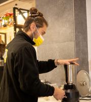 Το νέο cafe "De-tox" άνοιξε και μας "μάγεψε" με το χαρμάνι του καφέ του!