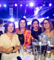 Μας "μάγεψε" η Κατερίνα Λιόλιου στο Yacht Club - Δείτε video και φωτος