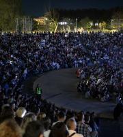 Αλκίνοος Ιωαννίδης: Μια καθηλωτική συναυλία στην Αλεξανδρούπολη σε φωτογραφίες