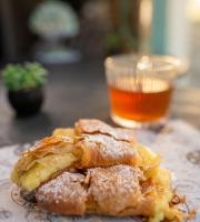 Snack Café – Μπουγάτσα