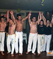 Δυνατό Capoeira show την Κυριακή στο NOTOS stage.