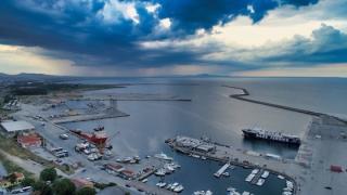 Νεκρός 48χρονος επιχειρηματίας – Έχασε τον έλεγχο της γουρούνας στο λιμάνι