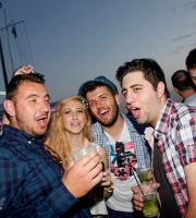 Yacht club: Αfternoon party στην.. ταράτσα με Claptone. 