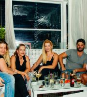 Yacht club: Σάββατο βράδυ στη πιο όμορφη ταράτσα της πόλης!