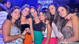 Reina summer club nights στην Αλεξανδρούπολη.