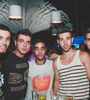 'Closing night' στο Yacht Club για το καλοκαίρι του 2014.