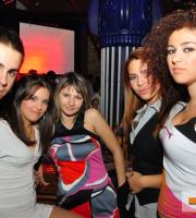 To... ηφαίστειο, Ελίνα Μπεκάκου στο Club Prive - The people.
