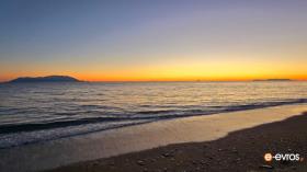 Ένα ηλιοβασίλεμα, τρεις προορισμοί