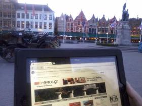 Σε μια από τις γραφικότερες και πιο δημοφιλείς πόλεις του Βελγίου, στο Bruges, βρέθηκε η Χρύσα από την Αλεξανδρούπολη. Από την κεντρική πλατεία της πόλης  μας έστειλε την αγάπη της.