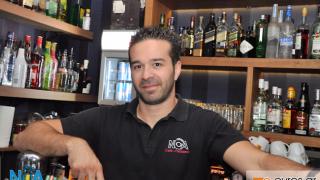 Όλες οι βραδιές είναι ξεχωριστές στο ΝΟΑ cafe bar, στο λιμάνι.