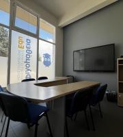 Αυστηρά ολιγομελή και ομοιογενή (2-6 μαθητές)...