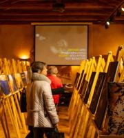 "Εικόνες από Μετάξι": Εγκαίνια της έκθεσης φωτογραφίας στο Μουσείο Μετάξης