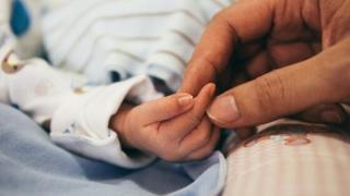 Επίδομα παιδιού: Άνοιξε η ηλεκτρονική πλατφόρμα για υποβολή αίτησης