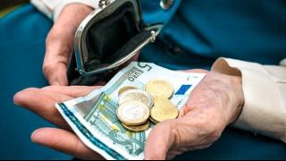 Με «δανεικά» θα πληρωθούν και οι συντάξεις Φεβρουαρίου απο το ΙΚΑ