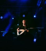 Ο Γιάννης Χαρούλης στην πρώτη μέρα του «FUNari Summer Festival» στο Φανάρι
