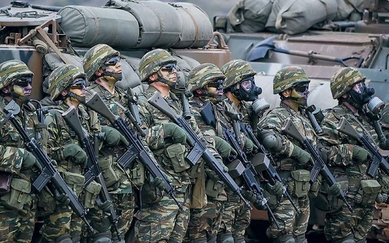 Τέλος στην αβεβαιότητα για το μέλλον των Επαγγελματιών Οπλιτών.