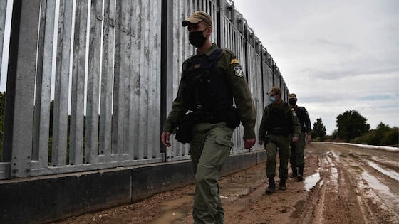 Υπάρχει ενιαίο μισθολόγιο, λένε οι Συνοριοφύλακες, ζητώντας να ισχύσουν οι αυξήσεις για όλους.