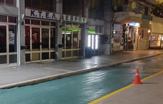 Μπροστά στο ΚΤΕΛ της Αλεξανδρούπολης, ακόμα και μια ολιγόλεπτη στάση δημιουργεί μεγάλο πρόβλημα.