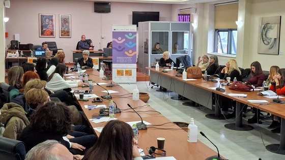 Στο εργαστήριο συμμετείχαν στελέχη του Δήμου Αλεξανδρούπολης και άλλοι πολίτες της Αλεξανδρούπολης.