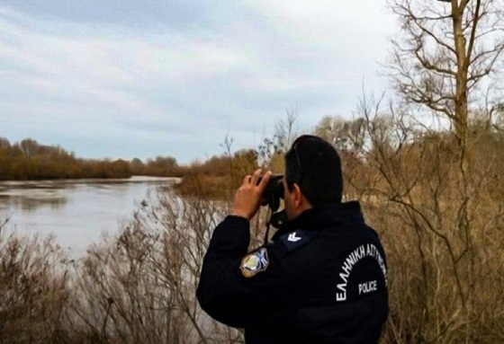 Πάλι διακίνηση μεταναστών στον Έβρο και συγκεκριμένα στην περιοχή Χειμωνίου.