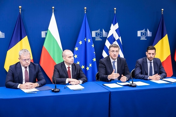 Η νέα οδική και σιδηροδρομική σύνδεση θα αναδείξει περισσότερο τον σημαντικό ρόλο της Αλεξανδρούπολης.