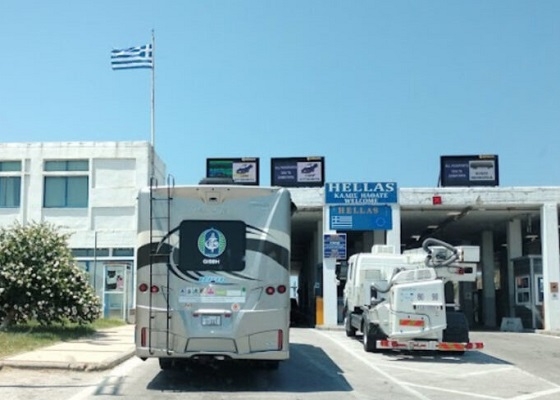 Άμεση ενίσχυση προσωπικού στους Κήπους, στη Σαμοθράκη και στο αεροδρόμιο Αλεξανδρούπολης ζητούν οι αστυνομικοί.