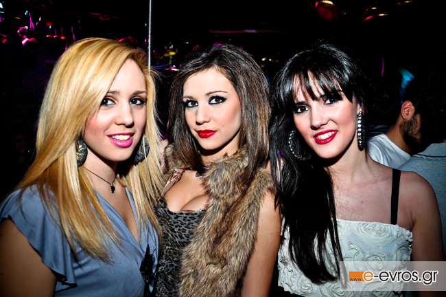 Χαμός στο φοιτητικό πάρτυ της ΔΑΠ στο Prive Club την Παρασκευή.