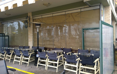  Το κλείσιμο του καταστήματος είναι απόρροια τριών μηνύσεων.