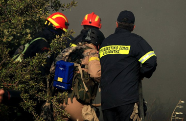 Χωρίς δουλειά το φετινό καλοκαίρι 300 συμβασιούχοι πυροσβέστες.