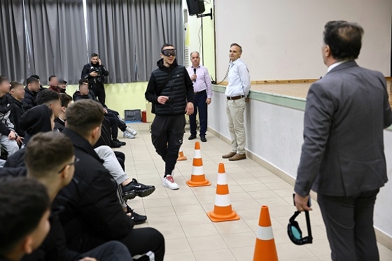 Μετά τα Λύκεια, το πρόγραμμα οδικής ασφάλειας συνεχίζεται σε Γυμνάσια και Δημοτικά της Περιφέρειας ΑΜΘ.