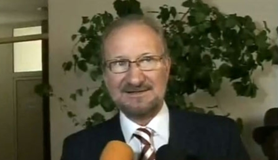 Νέο πρόεδρο, δηλαδή τον παλιό, έχει από το βράδυ της Τρίτης το δημοτικό συμβούλιο Αλεξανδρούπολης.