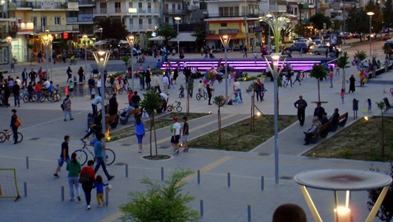 Απαγορεύεται η κίνηση των οχημάτων όλο το 24ωρο.