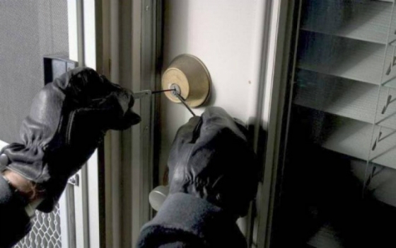 Tι να κάνετε για να προστατευτείτε από τις κλοπές στις γιορτές των Χριστουγέννων