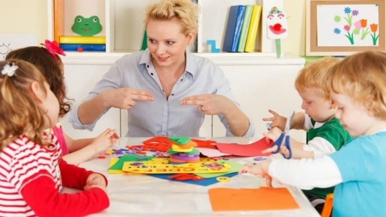 Αντιδρούν οι επαγγελματίες ειδικής αγωγής για τις συμβάσεις με τον ΕΟΠΥΥ