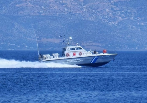 Με σκάφος του Λιμενικού διεκομίσθησαν ασθενείς από τη Σαμοθράκη στην Αλεξανδρούπολη