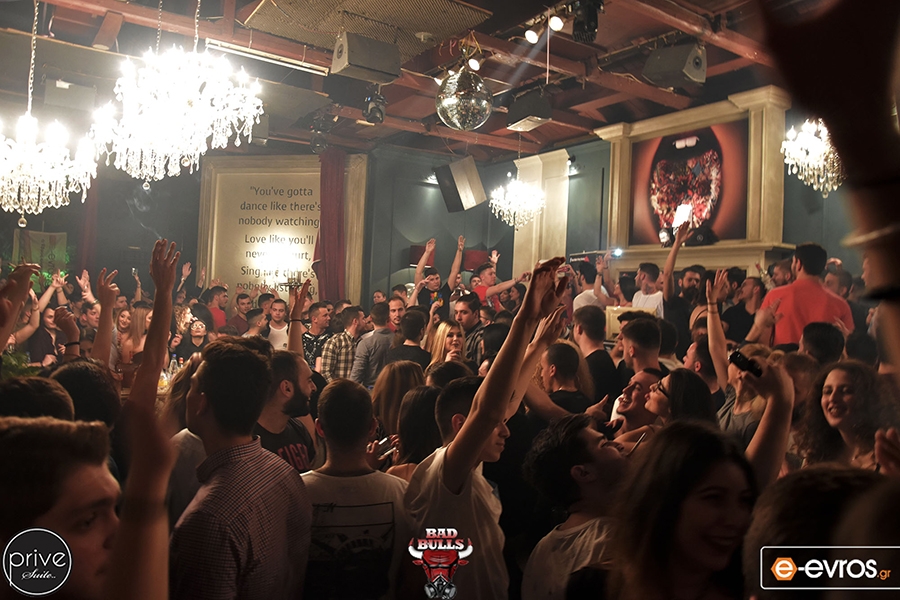 Το εκωφαντικό Bad Bull party της Παρασκευής στο Price Suite club