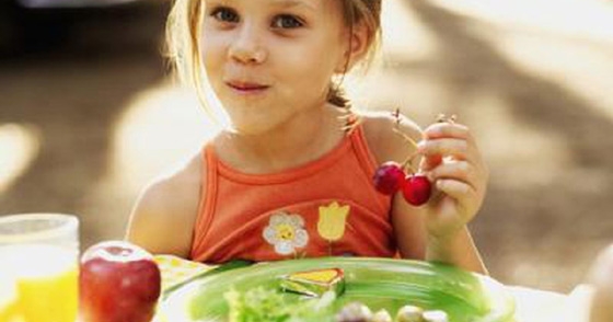 Κατά την διάρκεια της μέρας , φροντίστε, λοιπόν, να αυξήστε την κατανάλωση φρούτων, λαχανικών, οσπρίων και σπιτικών φαγητών