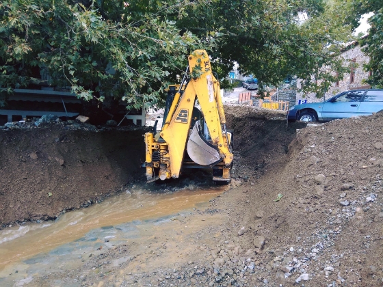 Το υδρευτικό δίκτυο πολλών οικισμών είναι ολοσχερώς κατεστραμμένο