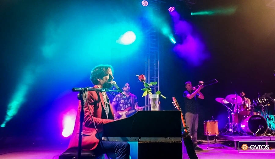 Μια υπέροχη βραδιά με ήχους και μελωδίες από τον Κωστή Μαραβέγια