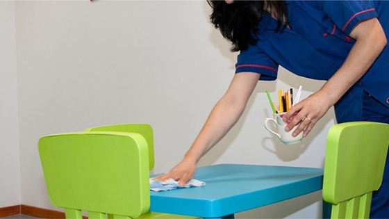 Εκπαιδευτικοί Ορεστιάδας: "Επαναπρόσληψη τώρα της σχολικής καθαρίστριας!"