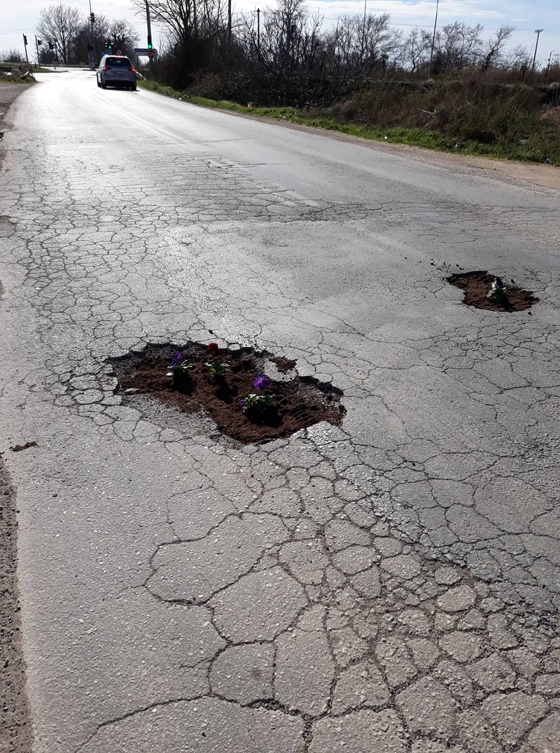 Ημερολόγιο ανθισμένης λακκούβας Μαΐστρος Αλεξανδρούπολης: «το θέμα λύθηκε»