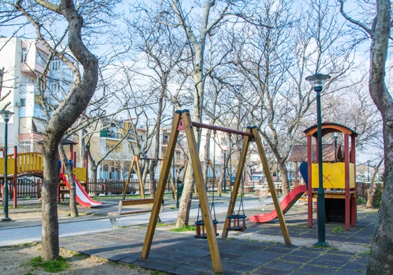 Χρήση ναρκωτικών μέρα μεσημέρι σε πάρκο στην Αλεξανδρούπολη