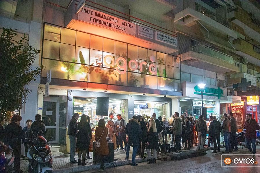 Πλημμύρισε κόσμο το νέο "Agora Market + quality coffee" στα επίσημα εγκαίνιά του