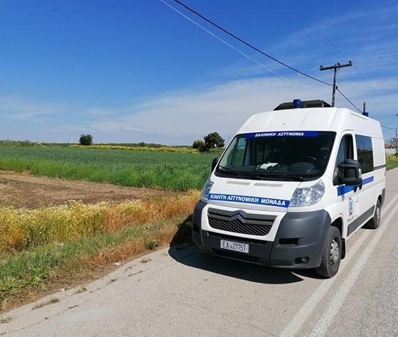 Οι αστυνομικές μονάδες πραγματοποιούν επιτόπιες υπηρεσίες στους κατοίκους και διεκπεραιώνοντας ζητήματα καθημερινού χαρακτήρα, που χρήζουν άμεσης επίλυσης.