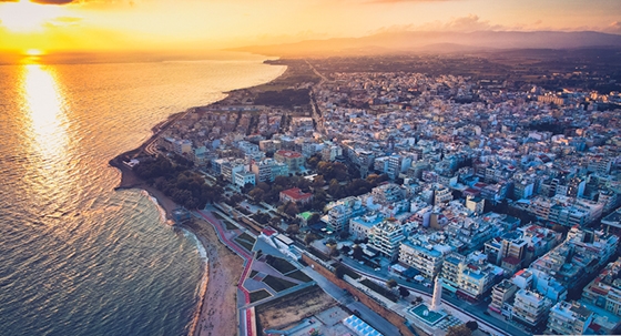 Η παραλιακή ζώνη της Αλεξανδρούπολη θα γεμίσει γαλανόλευκες σημαίες!