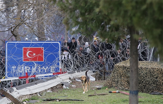 Το θέμα του προσφυγικού έχει επανέλθει στην ατζέντα το τελευταίο διάστημα -ειδικά μετά τον εγκλωβισμό 38 ανθρώπων σε νησίδα στα σύνορα Ελλάδας